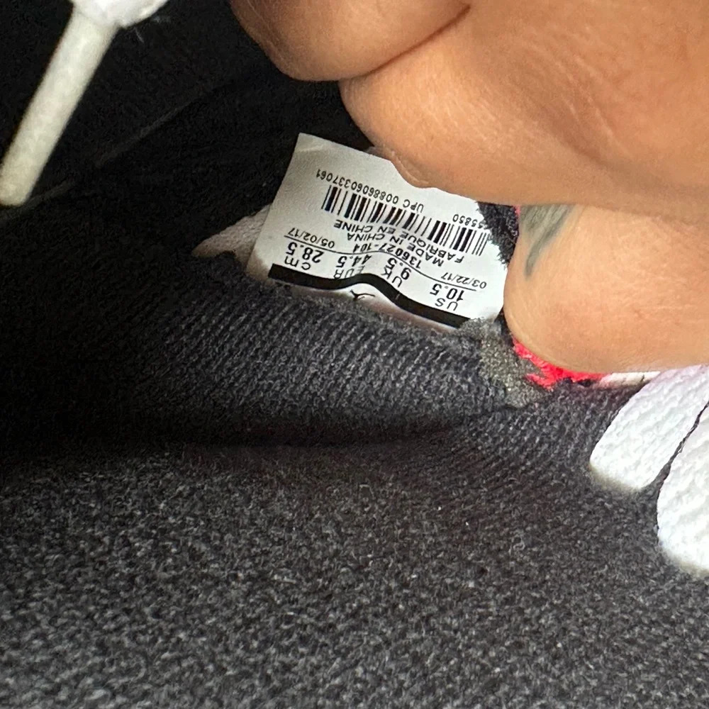 Jordan 5 Retro White Cement (10.5) - Picture 3 of 9
